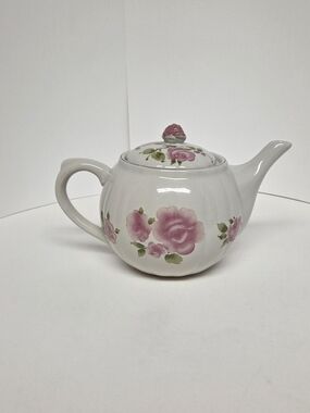 Gibson Pink Rose Ceramic Teapot. #0221